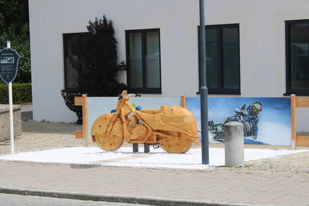 Holzmotorad