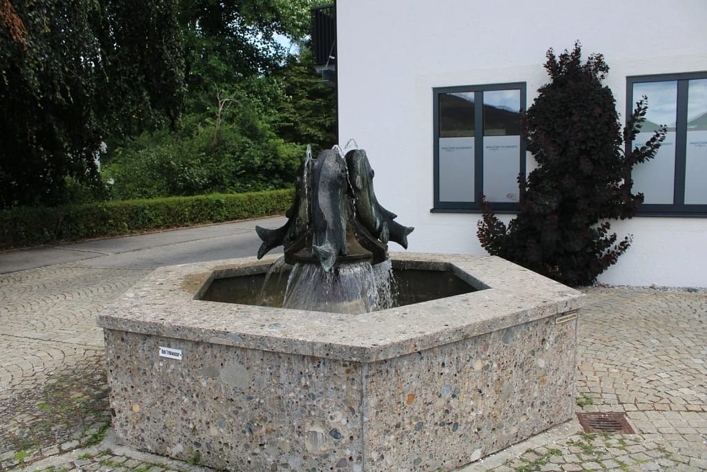 Brunnen