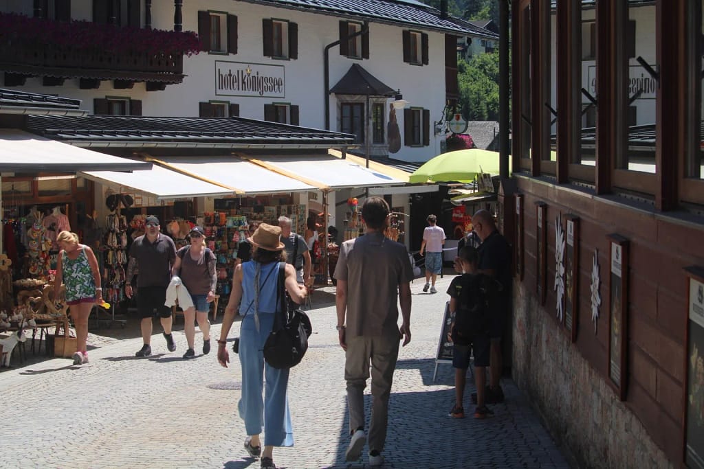 Ladenstraße