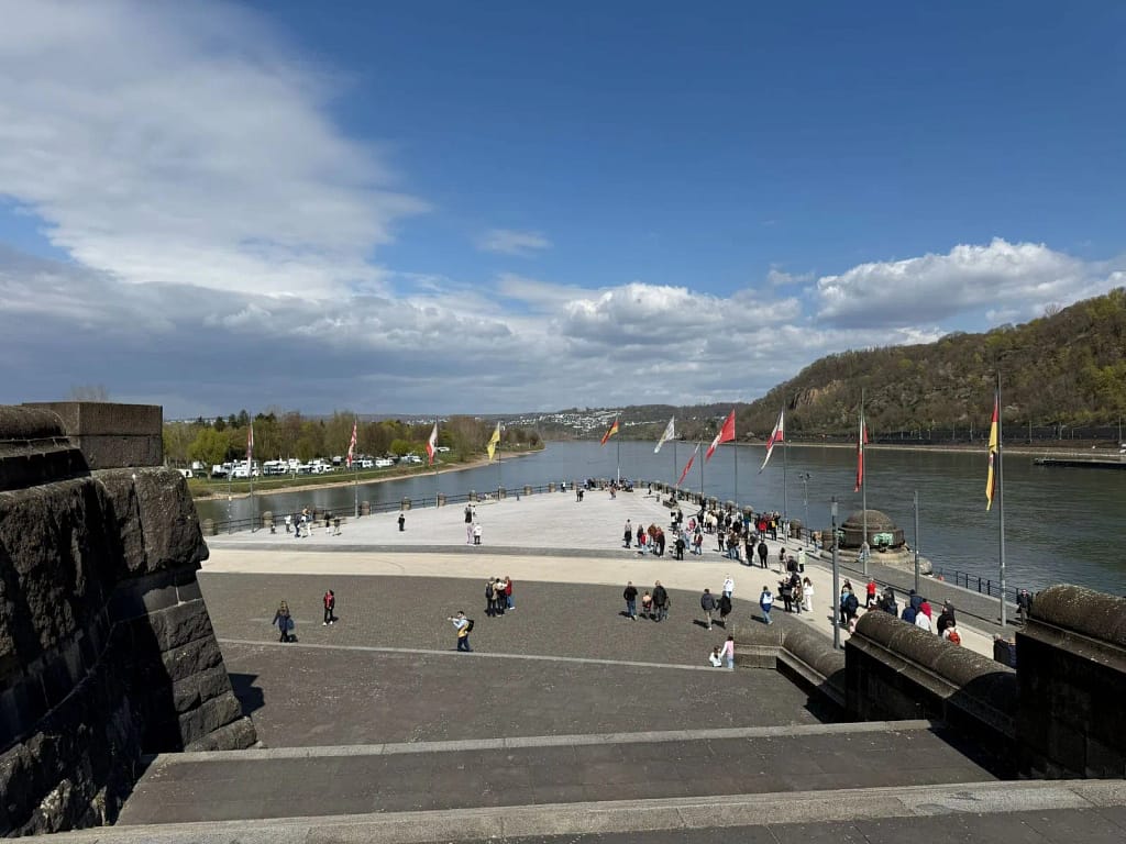 Deutsches Eck zufluss Mosel und Rhein