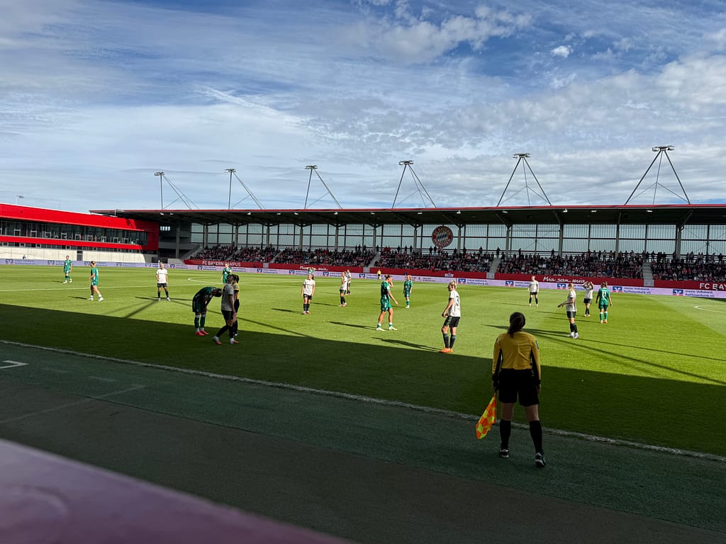 FC-Bayern Campus Spiel FC Bayern vs. Werder Bremen