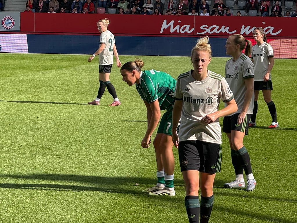 FC Bayern Frauen vs. Werder - FC Bayern Campus