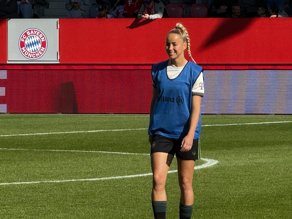 FC Bayern Frauen vs. Werder - FC Bayern Campus